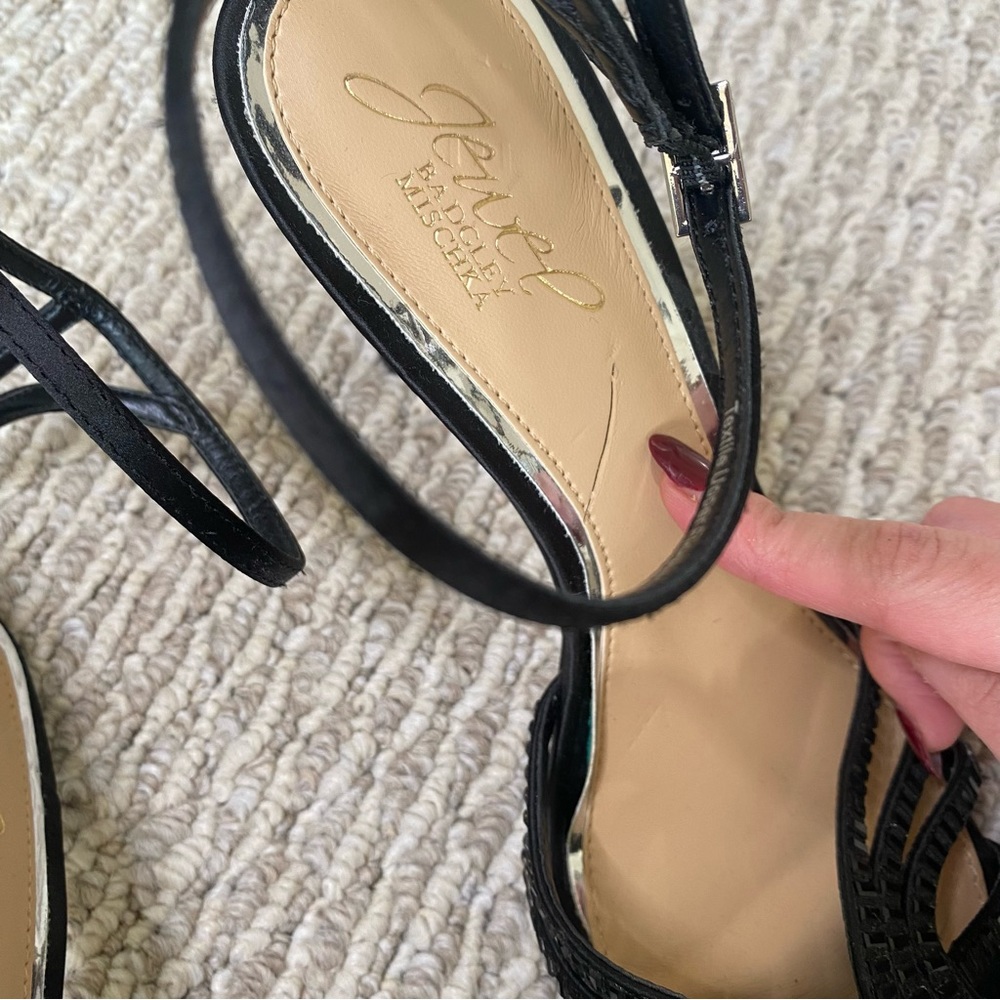 Jewel Badgley Mischka Black Strappy Sandal Size 8 - Picture 9 of 9